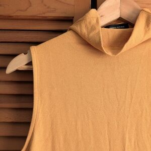 Banana Republic Yellow Sleeveless Top Mock Turtleneck Cowl Neck